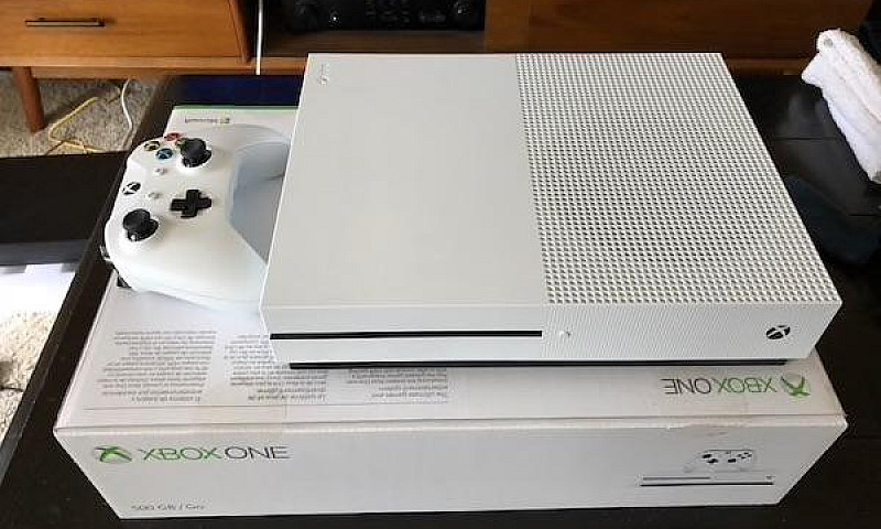 Xbox One S 1Tb...