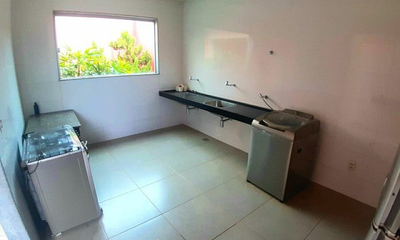 Casa De Conjunto Com...