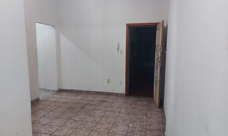 Alugo Apartamento Pr...