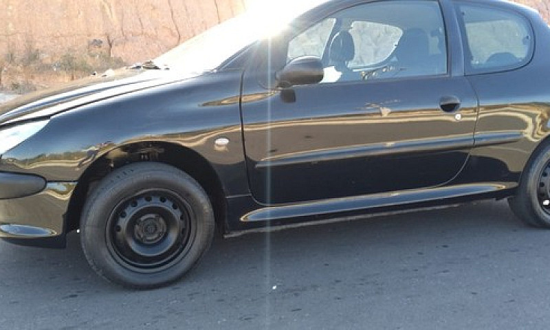 Vendo Peugeot 206...