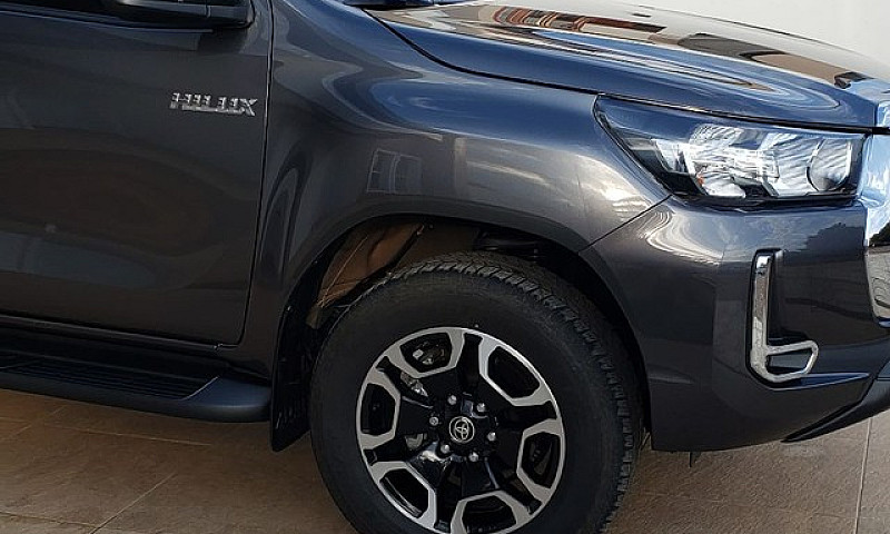 Hilux Srv 20 21 ...