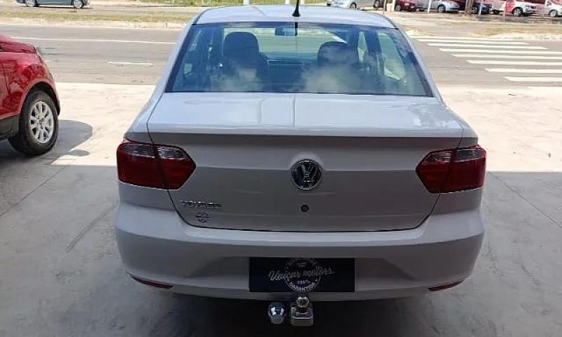 Volkswagen Voyage 1....