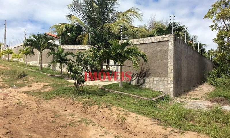 Casa Com 1,800M²A Ce...