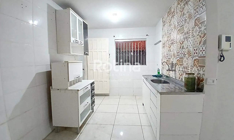 Casa Para Alugar, 3 ...