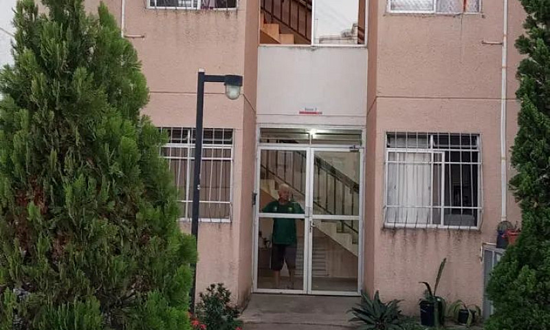 Aluga Se Apartamento...