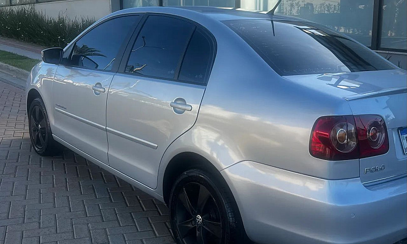Volkswagen Polo Sed....