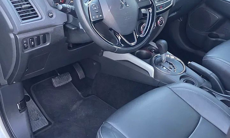 Mitsubishi Outlander...