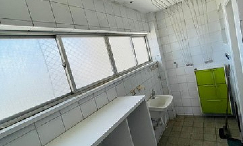 Alugo Apto 2 Quartos...