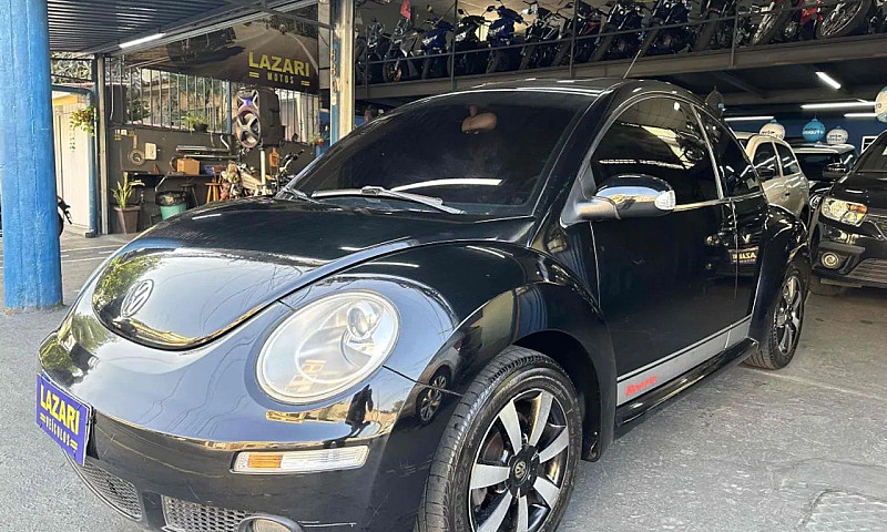 Volkswagen New Beetl...
