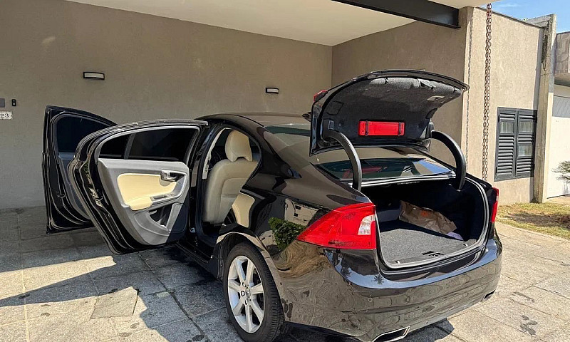 Volvo S60 2017 ...