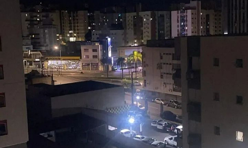 Alugo Quarto Para Mu...