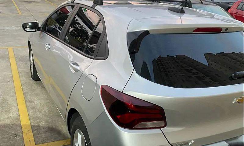Chevrolet Onix Hatch...