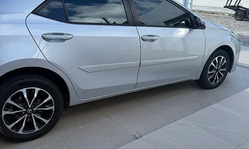 Toyota Corolla Gli 1...