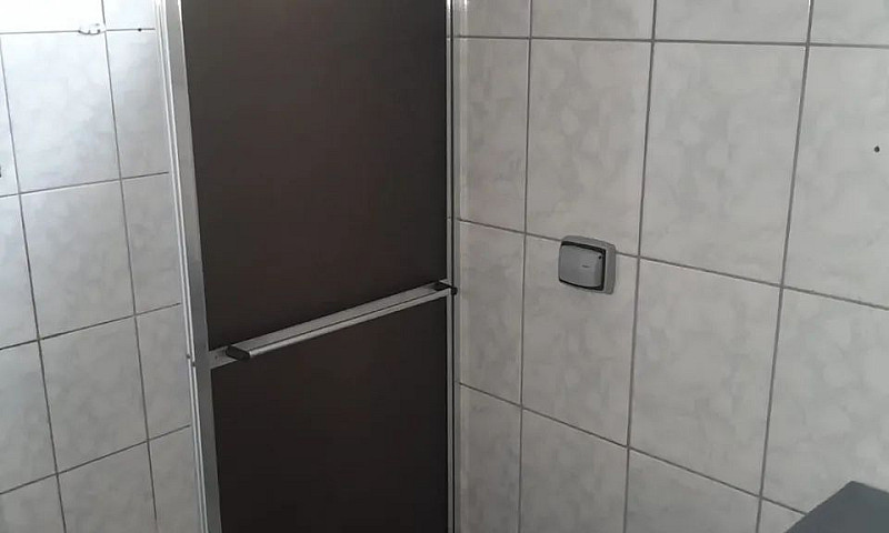 Alugo Apt Espaçoso N...