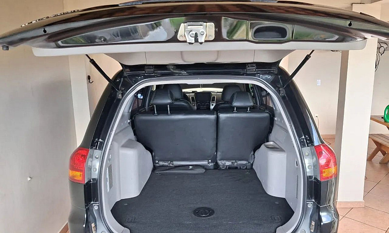 Mitsubishi Pajero Da...