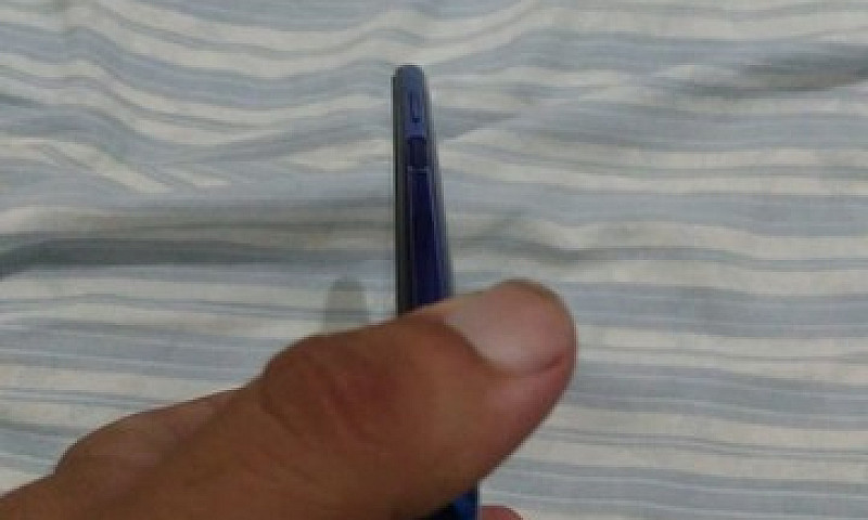 Vendo Poco X3 Zerado...