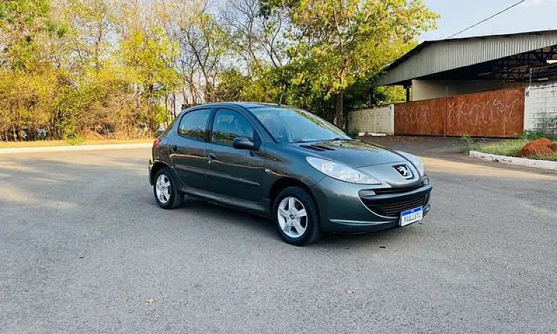 Peugeot 207 Xr 1.4 F...