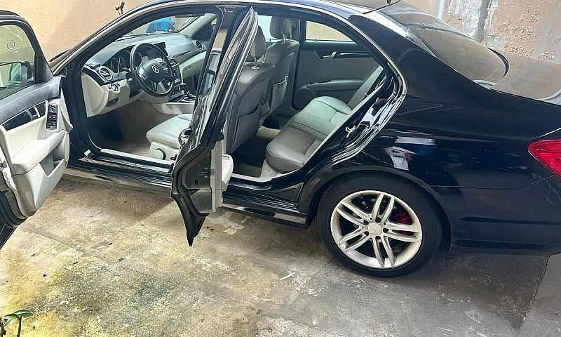 Mercedes-Benz C-180 ...