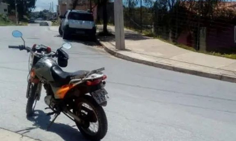 Aluga Se Apartamento...