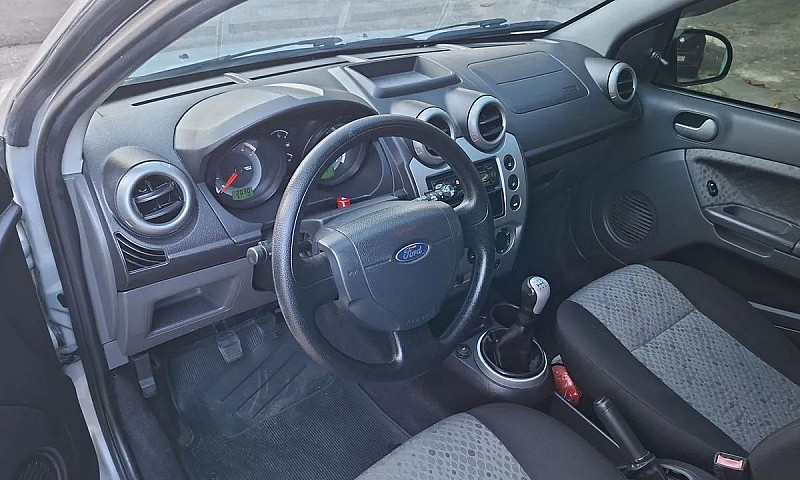 Ford Fiesta 1.0 8V F...