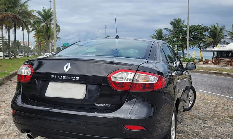 Renault Fluence Sed....