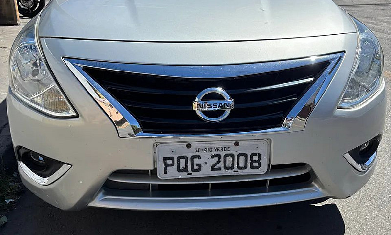 Nissan Versa 1.0 12V...