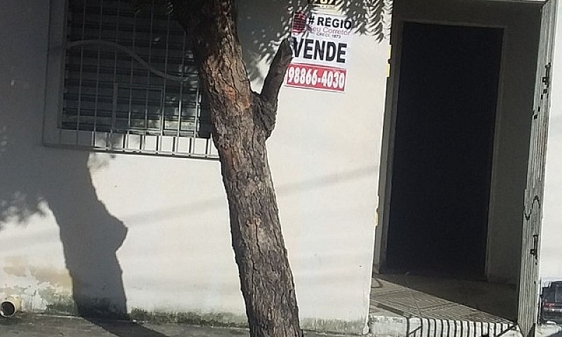 Vendo Uma Casa No Ba...