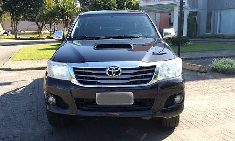 Hilux Srv 2013...