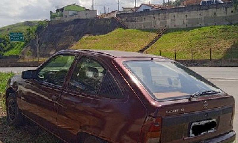 Chevrolet Kadett 1.8...
