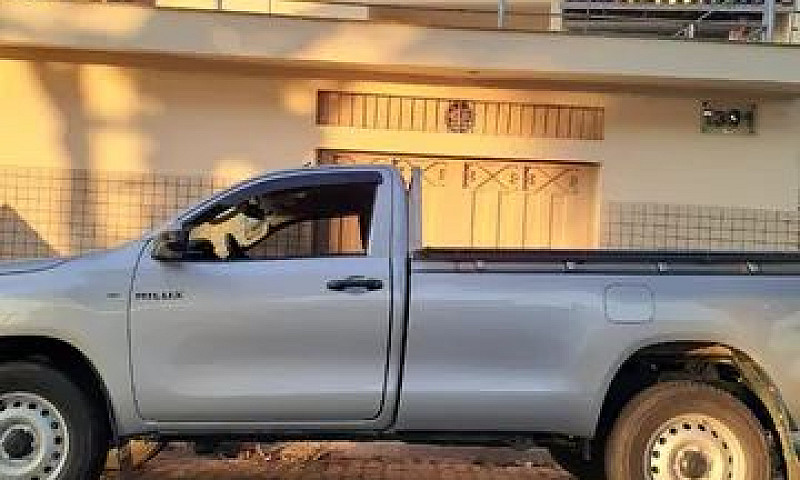 Hilux Cabine Simples...