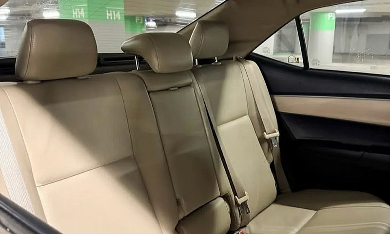 Toyota Corolla Gli 1...