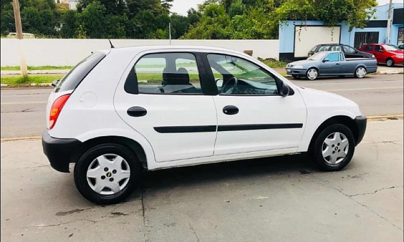 Chevrolet Celta 2003...
