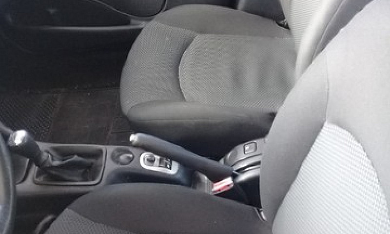 Peugeot 207 11/12 Co...