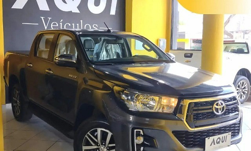 Toyota Hilux Srv 4X4...