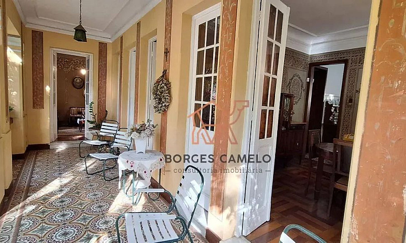 Casa Com 6 Dormitóri...