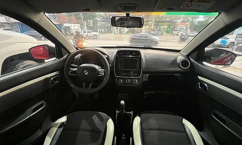 Renault Kwid Intense...