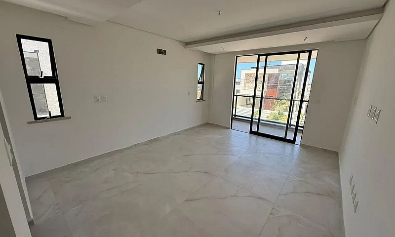 Casa De Condomínio P...