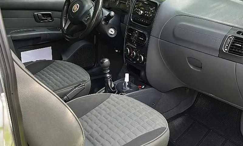 Fiat Strada Adventur...