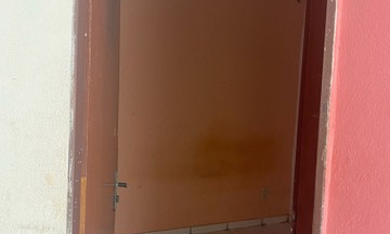 Vendo Casa No Bairro...