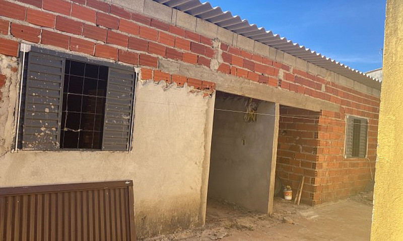 Vendo Casa No Bairro...
