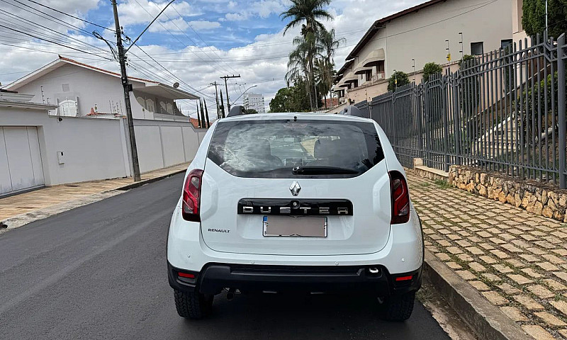 Renault Duster Expre...