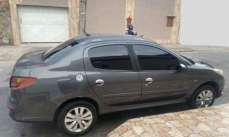 Peugeot 207 Sed. Pas...