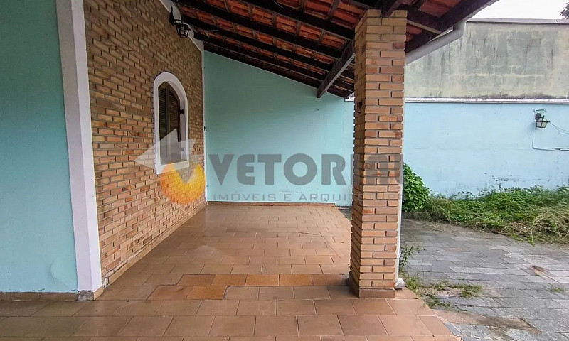Casa Com 02 Dormitór...