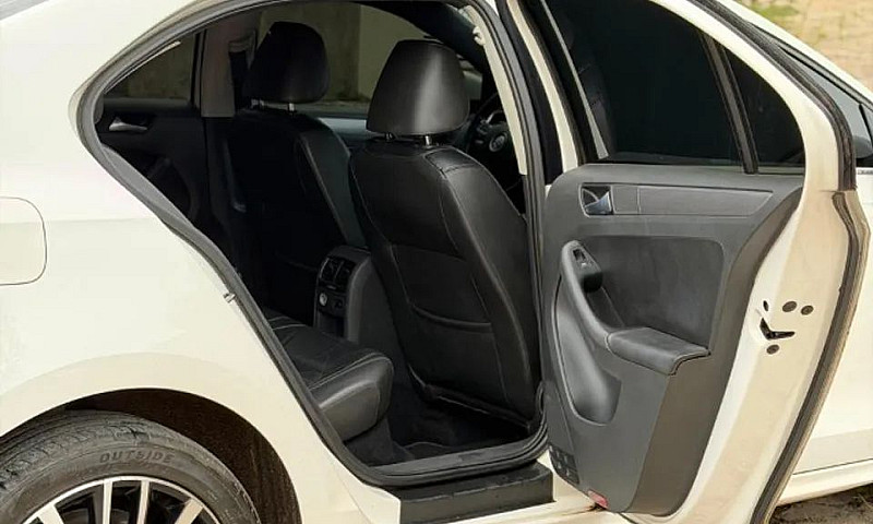 Volkswagen Jetta Hig...