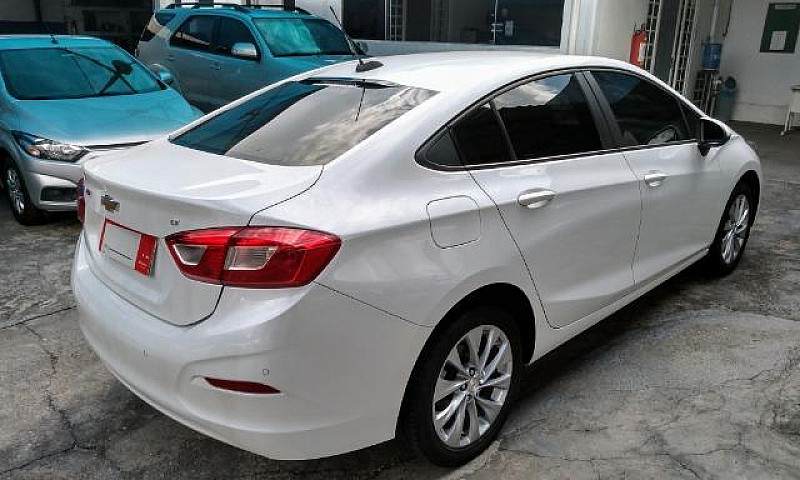 Chevrolet Cruze Seda...