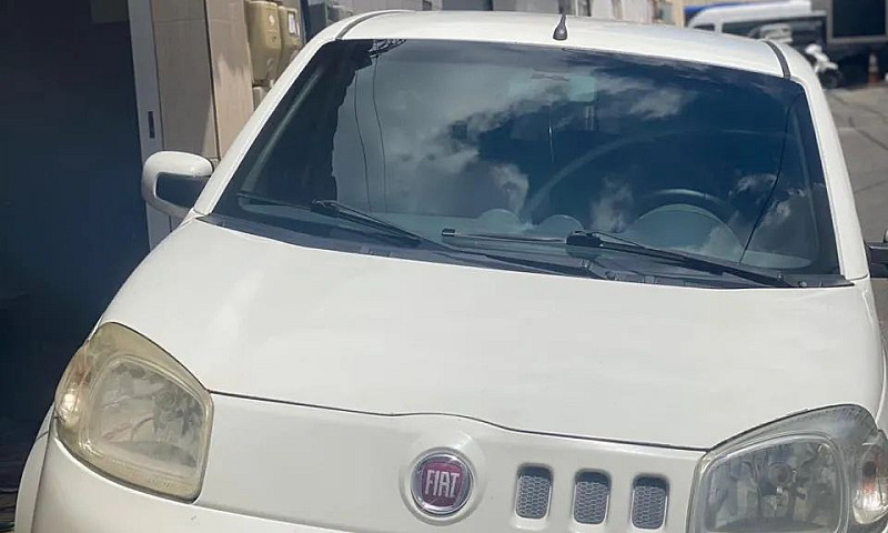 Fiat Uno Vivace Cele...