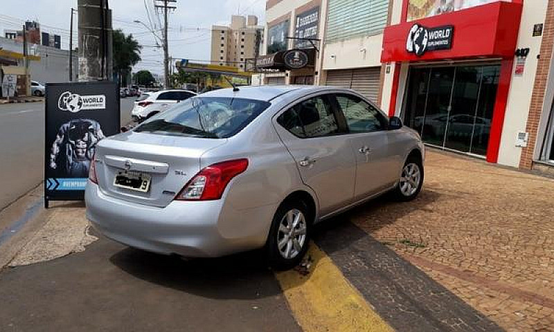 Nissan Versa Em Perf...