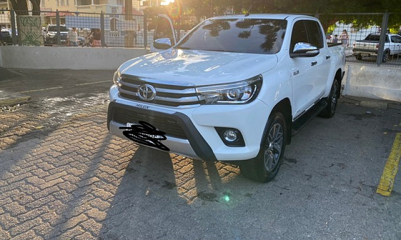 Hilux Srx 2017/17  3...