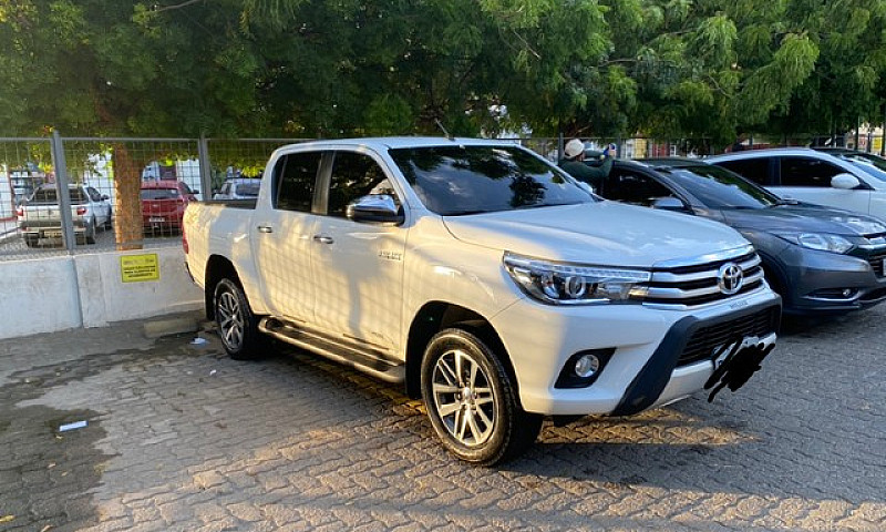 Hilux Srx 2017/17  3...