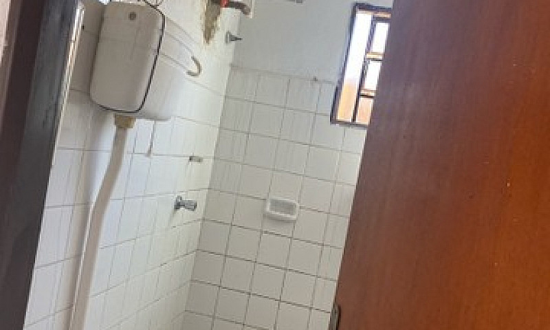 Vendo Casa No Bairro...